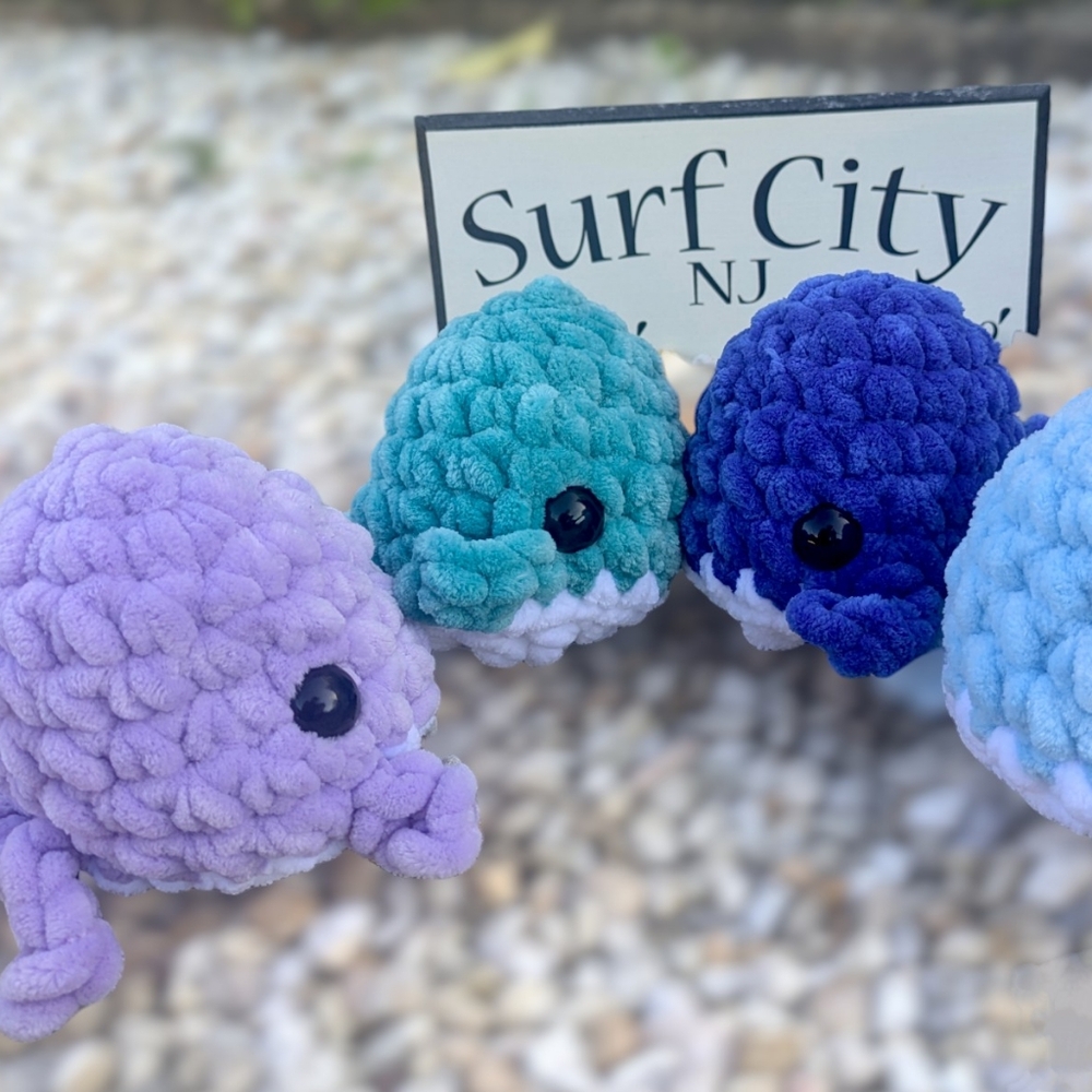 Crochet whale